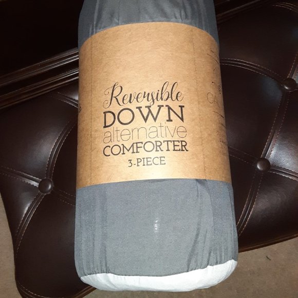 Reversible Down Alternative Comforter - Picture 2 of 5